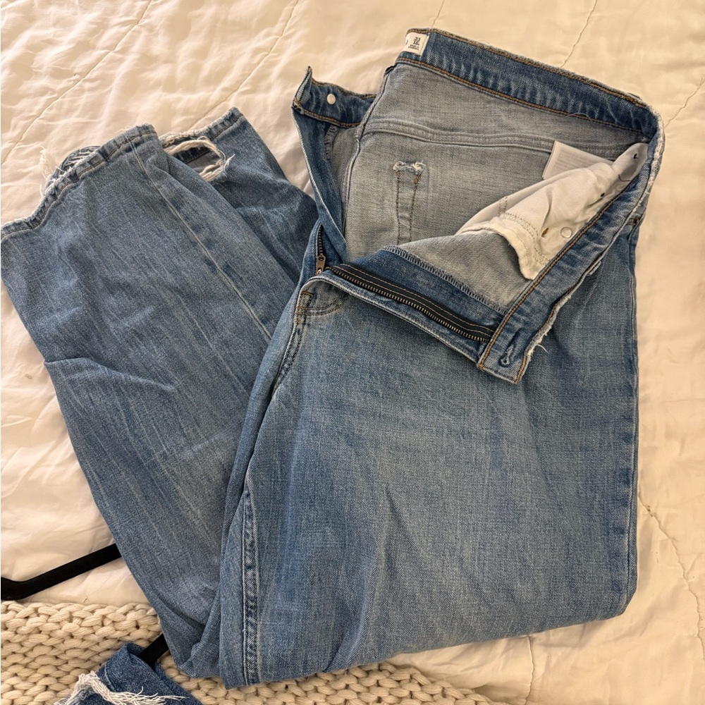 Abercrombie & Fitch Light Blue Women’s Straight Leg Jeans